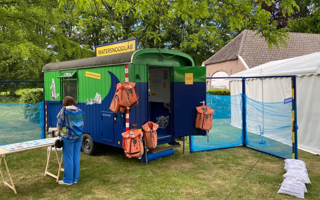 Mobiele expositie Watersnoodlab te zien tijdens Kopje Cultuur